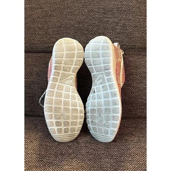 Nike Rosherun Print Cheetah Turf Orange size 8 - Picture 6 of 6